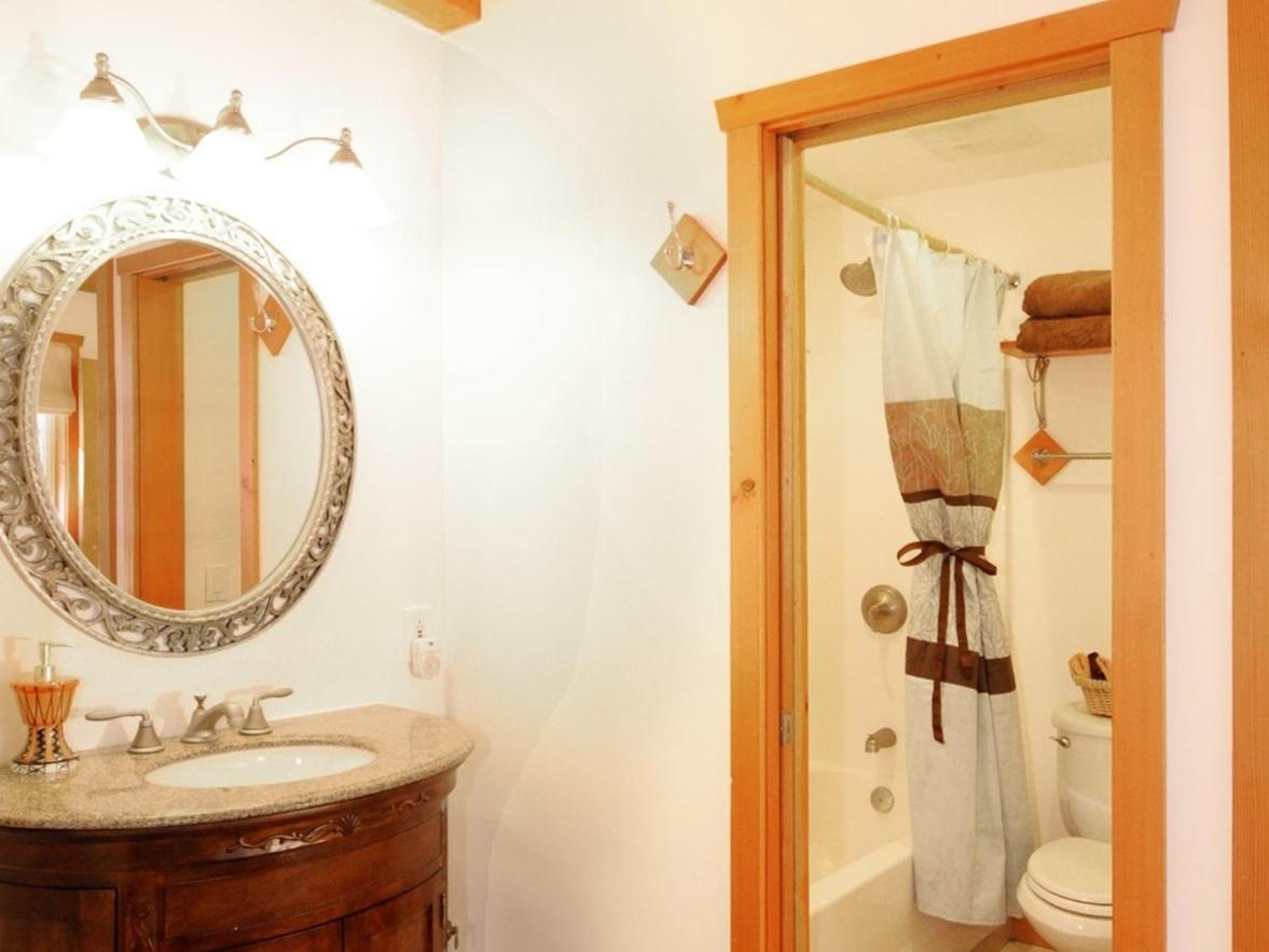 Carriage House Accommodations Girdwood Pokój zdjęcie